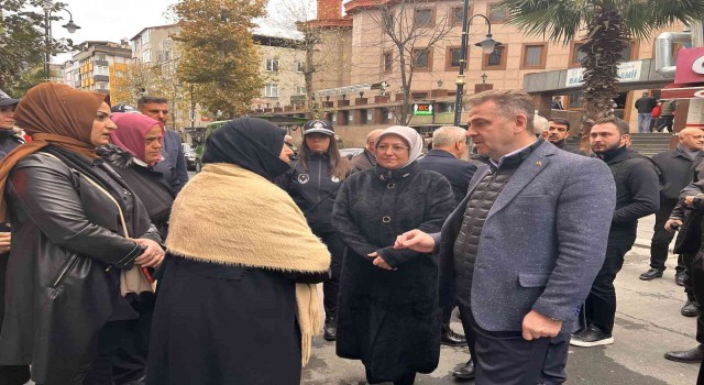 Gaziosmanpaşada kadına yönelik şiddete karşı yürüyüş düzenlendi