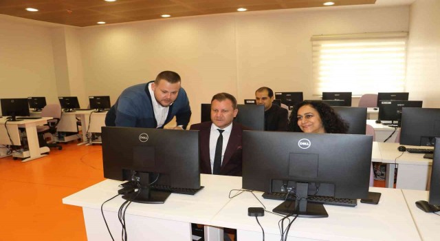 Genç Bakış projesinin bilgisayar sınıfı hizmete açıldı