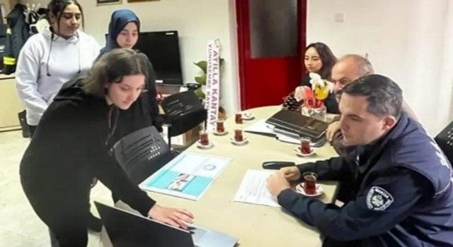 Genç İHAcılardan itfaiyeye projelerini anlattı