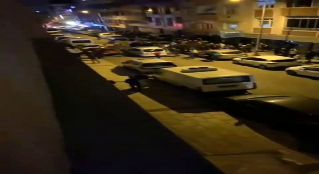 Gençlerin kavgasına aileler karışınca ortalık karıştı