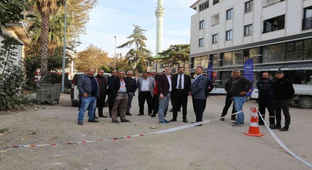 Gürsunun simgesi olacak yeni Kent Meydanı oluşuyor