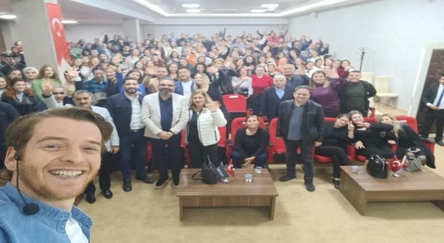 Hastane çalışanlarına Metin Hara ile etkili iletişim semineri