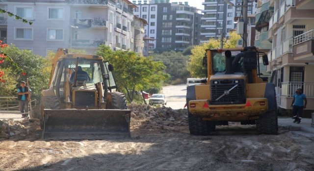 Hatayda asfalt ve yol bakım çalışması