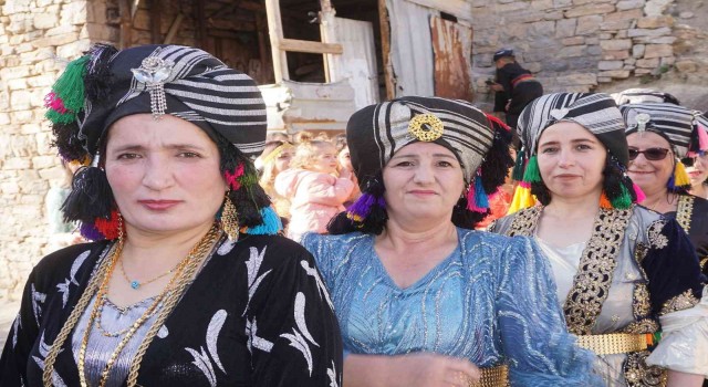 Havalar soğudu Şırnakta milyonluk kır düğünleri sezonu kapattı