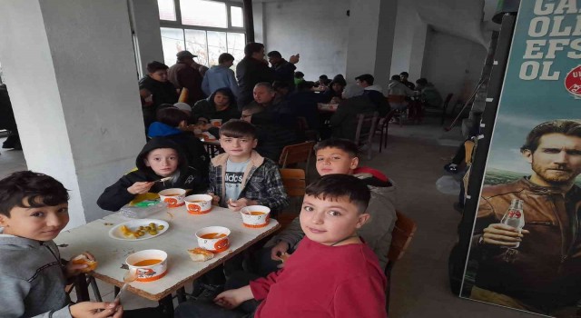 Havranda sabah namazı buluşmaları camilere ilgiyi artırıyor