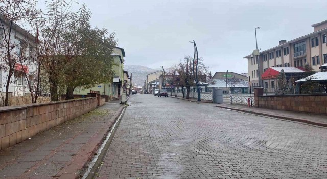 Her kışı çetin geçen Karlıovada beklenen kar henüz yağmadı