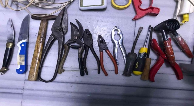 Hırsızlık zanlısı polisten kaçamadı