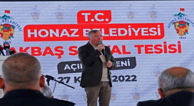 Honaz Belediyesi iklim şartları zor olan mahalleye sosyal tesis kazandırdı