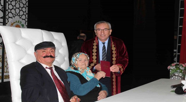 Huzurevinde nikah: İkinci bahara yelken açtılar