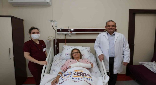 İspanyol turist, Cerrahi Hastanesinde sağlığına kavuştu