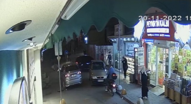 İstanbulda sokak ortasında intikam cinayeti kamerada: 10 yıl önce birini öldürmüş