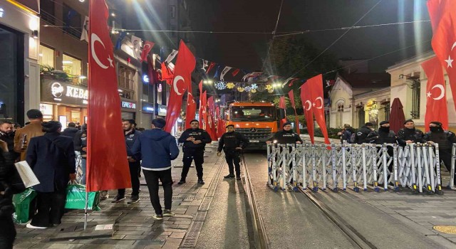 İstiklal Caddesi yaya trafiğine kapatıldı