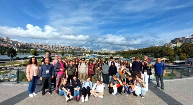 İstiklal Şehit Lokman Oktay Ortaokulu Avrupalı misafirlerini ağırladı