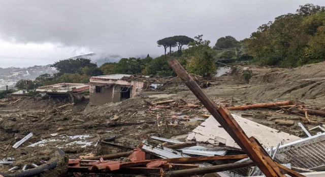 İtalyanın Ischia Adasında heyelan: 8 ölü