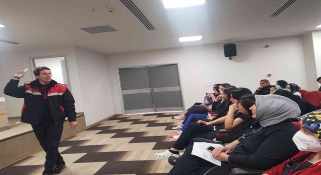 İtfaiyeden Yalova Devlet Hastanesi personeline yangın eğitimi