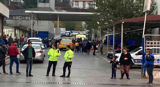 İzmirde iki grup arasında silahlı kavga: 2si ağır 6 yaralı