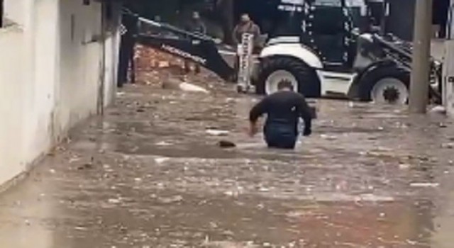 İzmirde metrekareye 15 kilogram yağış düştü