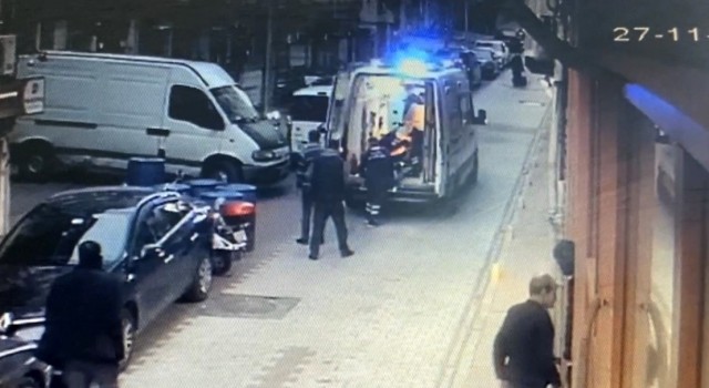 İzmirden İstanbula borcunu almaya geldi, canından oldu