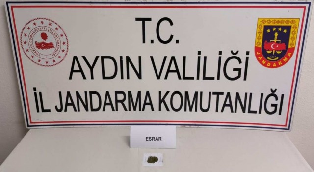 Jandarma uyuşturucuya geçit vermiyor