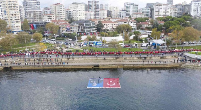 Kadıköyde Ataya saygı zinciri oluşturulacak