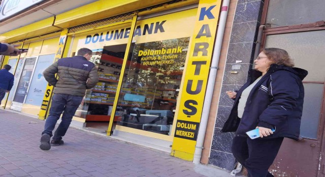Kanadadan Bursaya gelen kadını 500 bin lira dolandırdılar