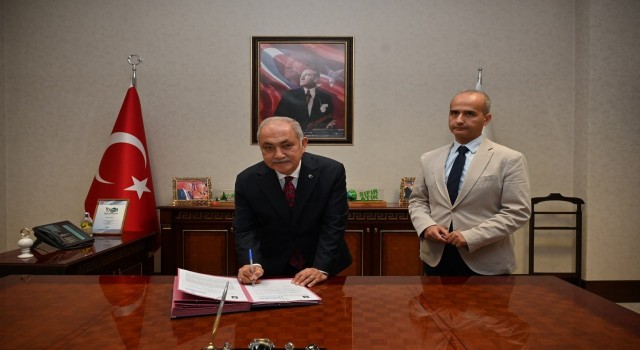 Kara: Osmaniye hizmet standartlarını en üst seviyeye taşıyacak