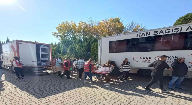 Karacasu Memnune İnci MYOda kan bağışı etkinliği düzenlendi