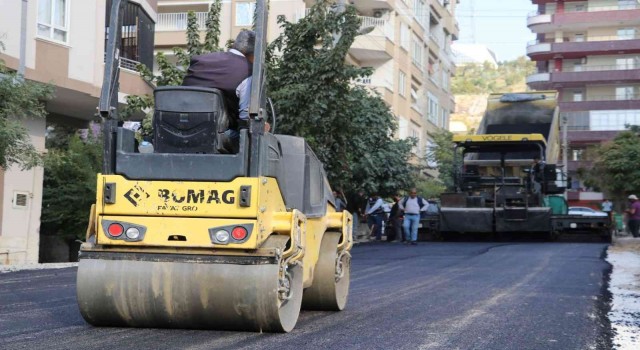 Karaköprüde asfalt çalışmaları