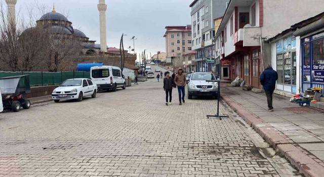 Karlıovada 1 yıl arayla çekilen Kar görüntüsü tedirgin etti