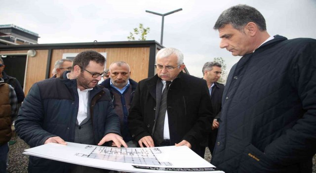 Kartepe Kent Meydanına sosyal donatılı cami