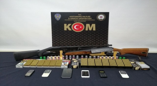 Kastamonuda kaçak telefon ve silah operasyonu: 1 gözaltı