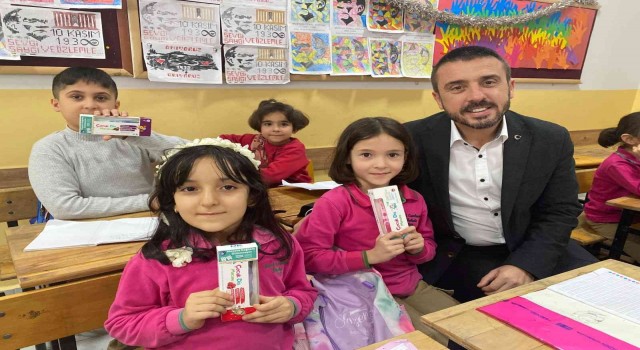 Kestel Belediyesinden çocuklara diş bakım seti