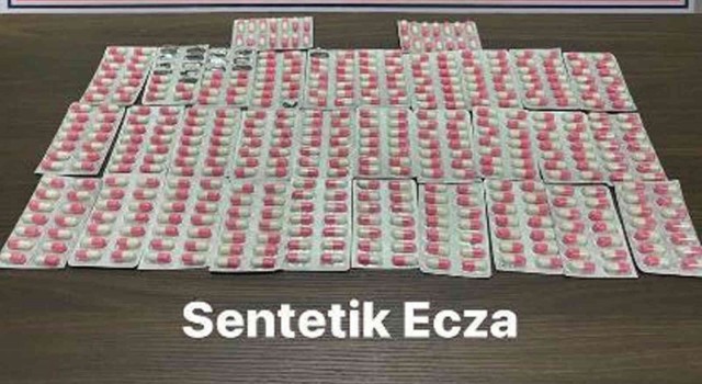 Kırıkkalede 431 adet sentetik ecza hap ele geçirildi: 2 gözaltı