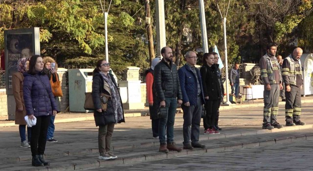 Kırıkkalede saat 09.05te hayat durdu