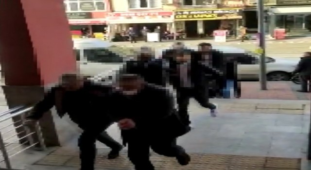 Kocaelinde terör propagandası yapan 10 kişi tutuklandı