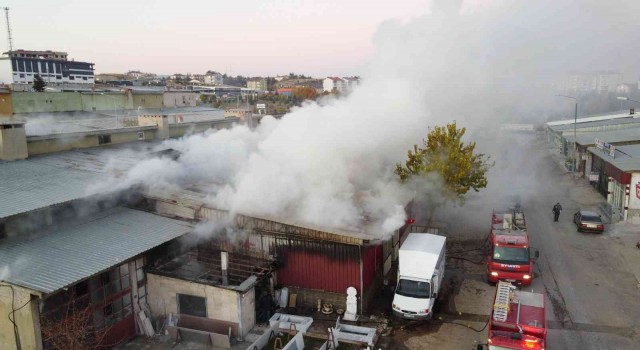 Konyada sanayi sitesinde korkutan yangın