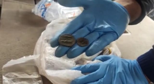 Konyada tarihi eser kaçakçılarına suçüstü: 8 gözaltı