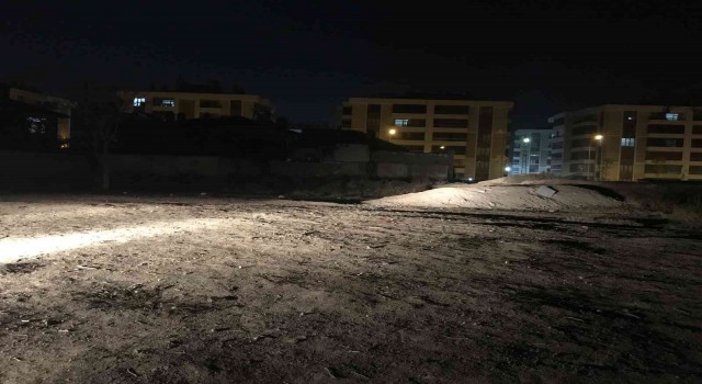 Konyada yeni doğmuş bebeği sokak üzerine bırakıp terk ettiler