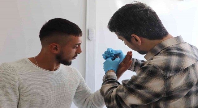 Kopan başparmağı yerine dikildi