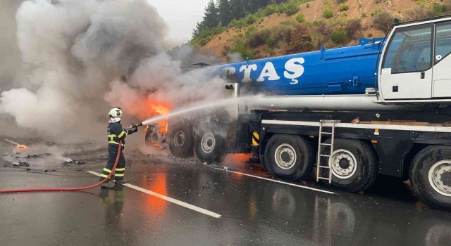 Korudağ rampasında vinç yangını