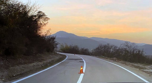 Köy yollarında yol çizgi çalışmasına başlandı