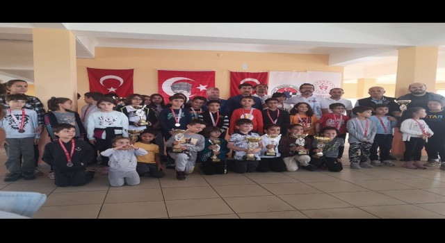 Köyceğizde satranç turnuvası düzenlendi