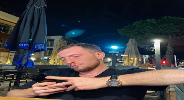 Küçükçekmecede 22 yaşındaki gencin yemekten zehirlenerek öldüğü iddiası
