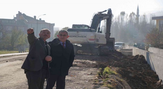 Kütahyada sulama kanalları temizlendi