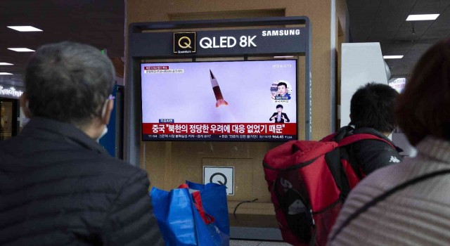 Kuzey Kore 3 füze ateşledi, Japonya'nın üç eyaletinde alarm verildi
