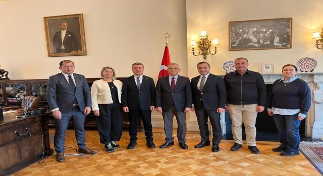 Londrada düzenlenen Uluslararası Turizm Fuarına Ankaradan tek temsilci olarak Gölbaşı Belediyesi katıldı