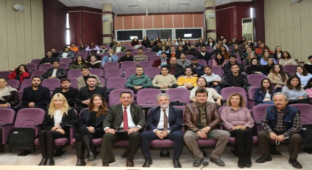 Lozan Antlaşmasına aykırı olarak silahlandırılan Yunan adaları, Yunan tarafının saldırgan tutumunu göstermektedir