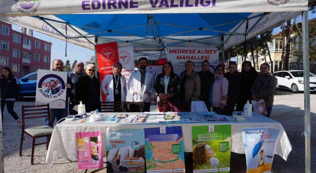 Mahalle sakinleri sağlık taramasında bir araya geldi