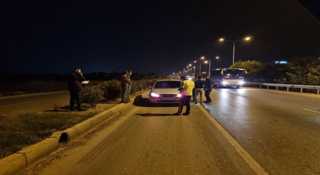 Manavgatta alkollü otomobil sürücüsü alkollü yayaya çarptı