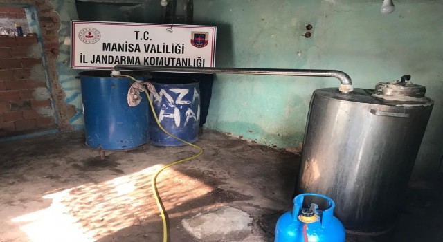 Manisada 97 litre sahte rakı ele geçirildi